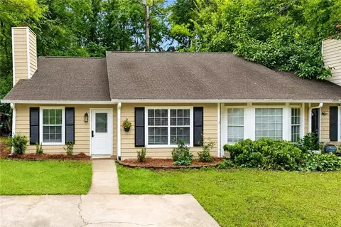 333 Farm Place Ct NE, Woodstock, GA 30188