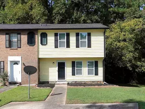 4040 Laurie Jo Dr, Marietta, GA 30008