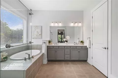 Bath - 111 Summit View Ct, Canton, GA 30114 photo 1 of 7