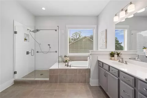 Bath - 111 Summit View Ct, Canton, GA 30114 photo 3 of 7