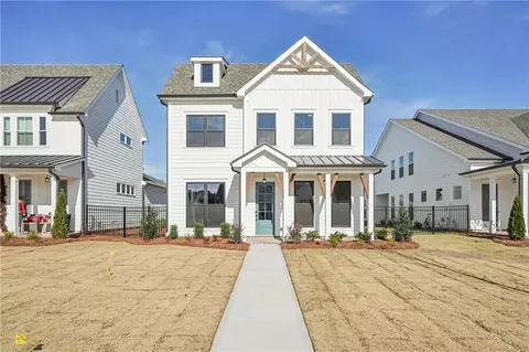 526 Pearl St, Cumming, GA 30040