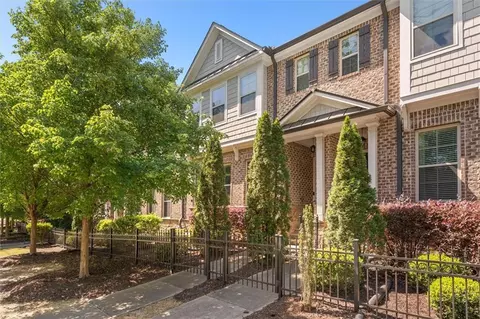 1820 Stephanie Trl, Atlanta, GA 30329