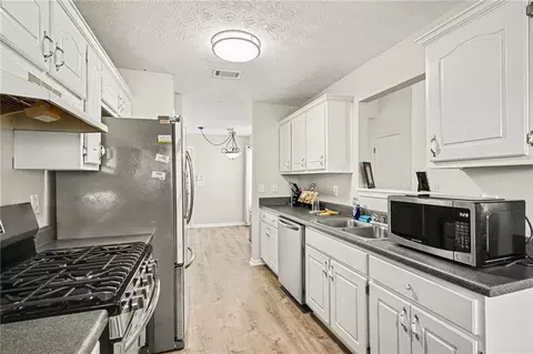 Kitchen - 2305 Sugarleaf Trl, Hampton, GA 30228 photo 1 of 2