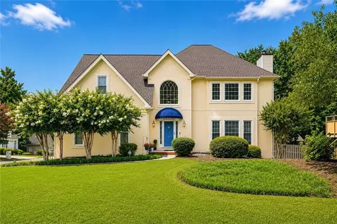 3607 Tree View Dr, Snellville, GA 30078