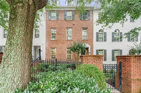 240 Le Gran Bnd #65, Sandy Springs, GA 30328