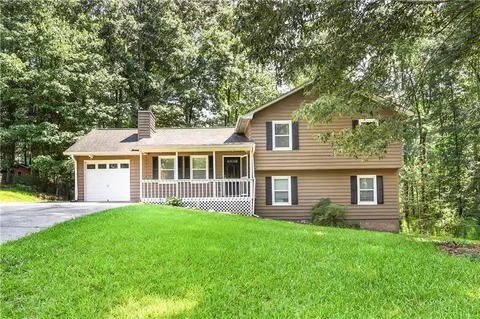 1501 Fieldrock Ct, Lawrenceville, GA 30043