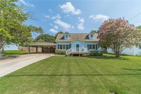 1610 Rose Garden Ln, Loganville, GA 30052