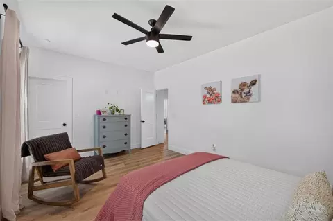 Bedroom - 1475 Storey Ln, Jefferson, GA 30549 photo 7 of 14