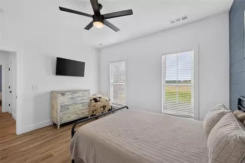 Bedroom - 1475 Storey Ln, Jefferson, GA 30549 photo 4 of 14