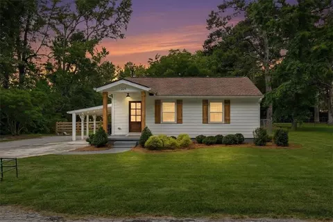 225 Moore Rd, Oxford, GA 30054