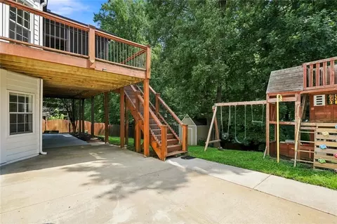 Exterior - 2150 Pendleton Pl, Suwanee, GA 30024 photo 8 of 10