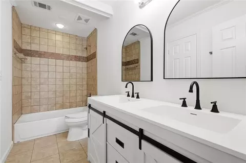Bath - 2150 Pendleton Pl, Suwanee, GA 30024 photo 7 of 7