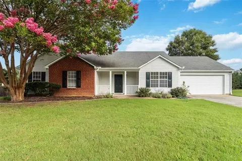 1672 Walters Park Ct, Loganville, GA 30052