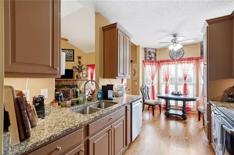 Kitchen - 203 Firetower Rd, Jasper, GA 30143 photo 3 of 5