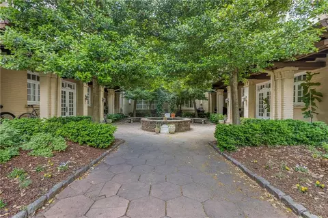 754 Juniper St NE #4, Atlanta, GA 30308