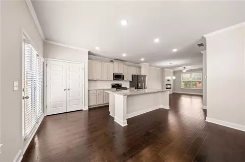 Entry Way - 2695 La Rive Dr, Duluth, GA 30097 photo 4 of 8