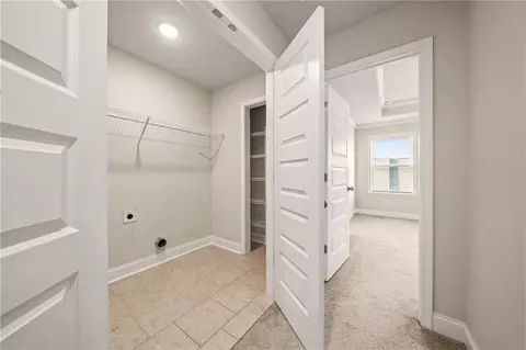 Entry Way - 2695 La Rive Dr, Duluth, GA 30097 photo 7 of 8