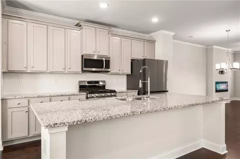 Kitchen - 2695 La Rive Dr, Duluth, GA 30097 photo 3 of 4