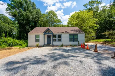 3822 Bakers Ferry Rd SW, Atlanta, GA 30331