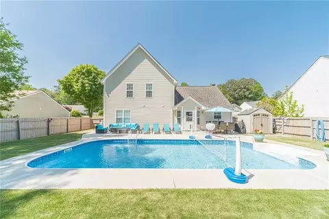 Exterior - 1365 Heatherton Rd, Dacula, GA 30019 photo 4 of 9