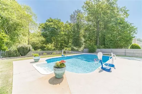 Exterior - 1365 Heatherton Rd, Dacula, GA 30019 photo 7 of 9