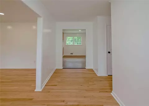Entry Way - 13 Brown St, Toccoa, GA 30577 photo 1 of 2