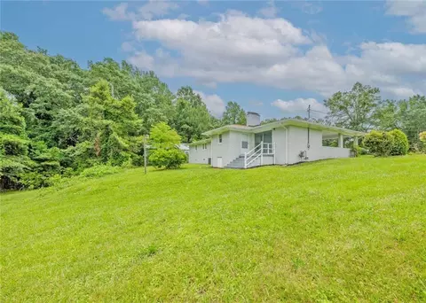 Exterior - 13 Brown St, Toccoa, GA 30577 photo 3 of 4