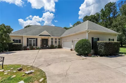 900 Old Four Notch Rd, Whitesburg, GA 30185