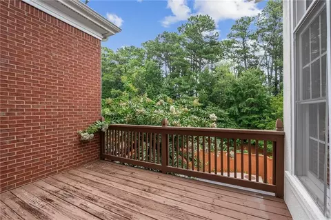 Exterior - 4288 Kingston Gate Cv #5, Atlanta, GA 30341 photo 5 of 7