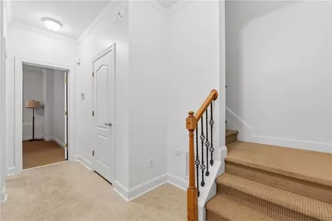 Entry Way - 4288 Kingston Gate Cv #5, Atlanta, GA 30341 photo 6 of 8