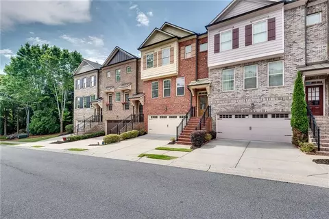 9005 Woodland Trl, Alpharetta, GA 30009