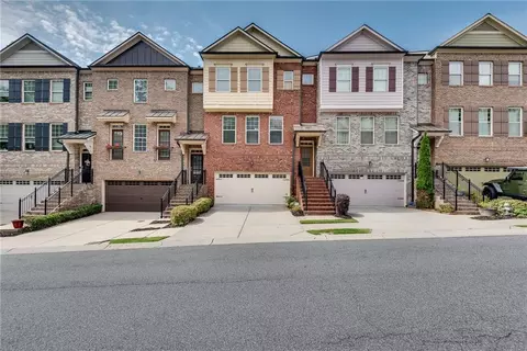 9005 Woodland Trl, Alpharetta, GA 30009