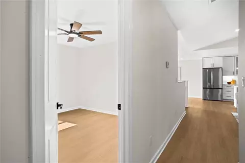Entry Way - 305 Hunters Trce, Covington, GA 30014 photo 3 of 8