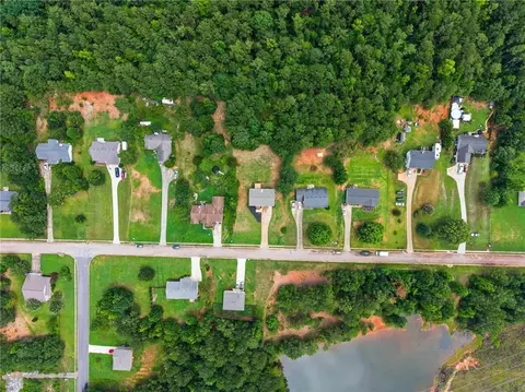 View/Area - 305 Hunters Trce, Covington, GA 30014 photo 7 of 8