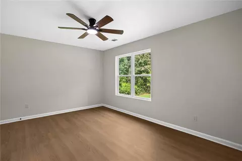 Bedroom - 305 Hunters Trce, Covington, GA 30014 photo 4 of 7