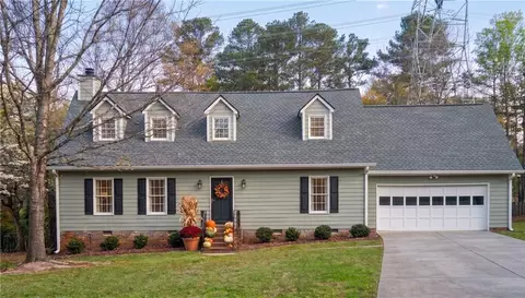 3939 Tall Pine Dr, Marietta, GA 30062