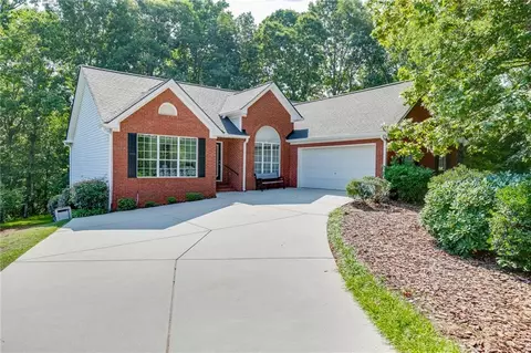 5948 Williamsport Dr, Flowery Branch, GA 30542
