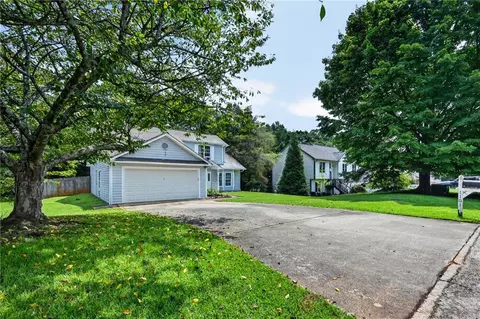1101 Appian Way, Lawrenceville, GA 30046