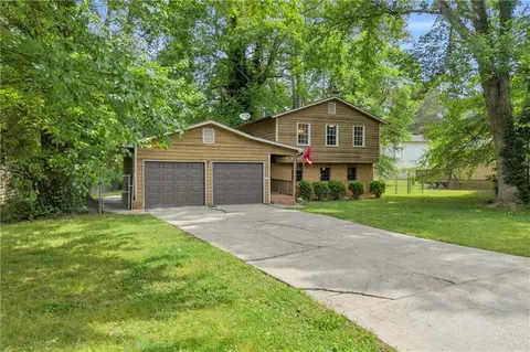 46 Stanebrook Ct, Jonesboro, GA 30238