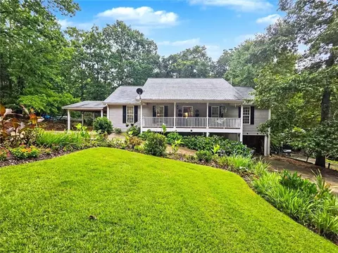 7815 Dogwood Trl, Murrayville, GA 30564