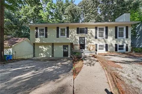 3908 Valley Brook Rd, Snellville, GA 30039