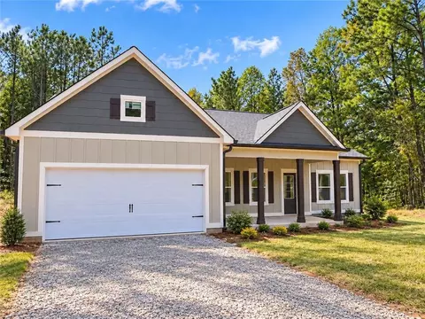 110 Anita Blvd, Carrollton, GA 30117
