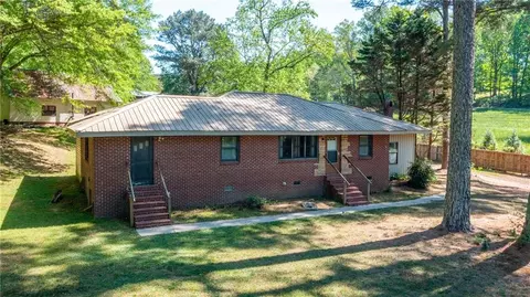 153 Dawson Forest Rd, Dawsonville, GA 30534