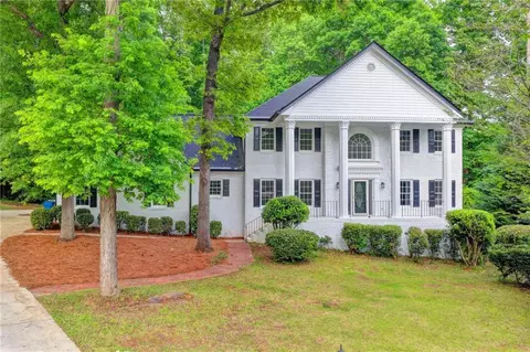 2692 Thatcher Ct, Lawrenceville, GA 30044