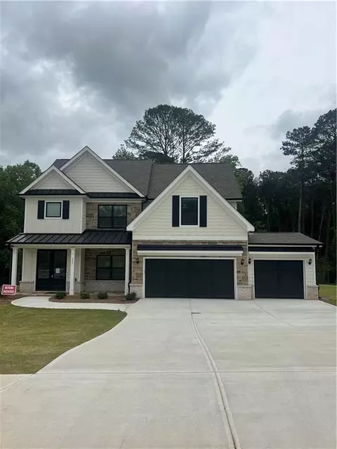 907 Bessie Ct, Loganville, GA 30052