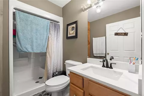 Bath - 788 Nesbit Loop NE, Resaca, GA 30735 photo 4 of 4