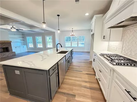 Kitchen - 865 Elder Dr, Jefferson, GA 30549 photo 8 of 11
