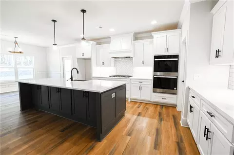Kitchen - 865 Elder Dr, Jefferson, GA 30549 photo 1 of 11