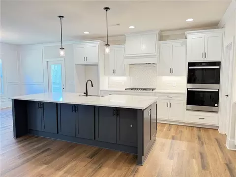 Kitchen - 865 Elder Dr, Jefferson, GA 30549 photo 6 of 11