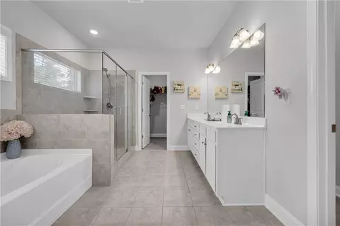 Bath - 3300 Deaton Trl, Buford, GA 30519 photo 2 of 4